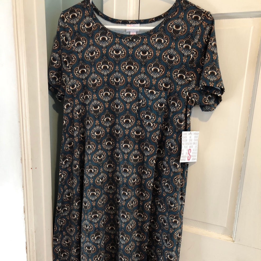 NWT S Carly